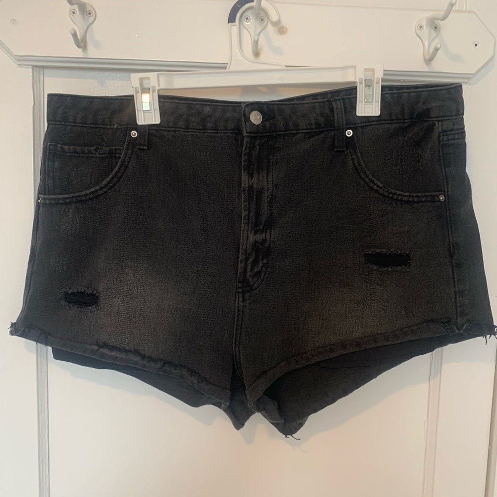 Wild Fabel High Rise Cheeky Shorts